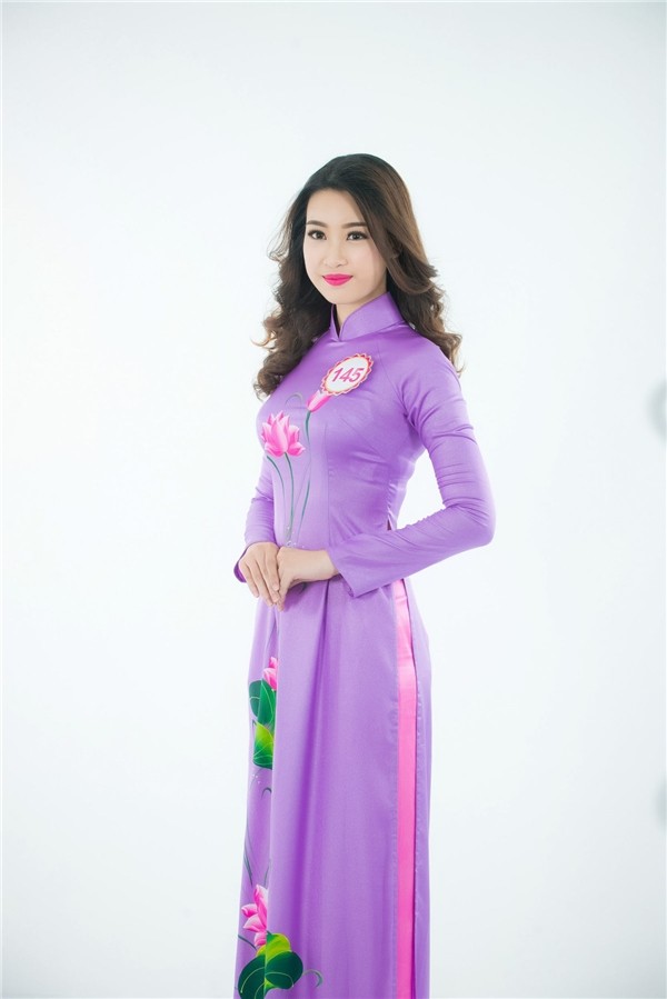 Cham diem nhung lan hoa hau Do My Linh mac ao dai-Hinh-8